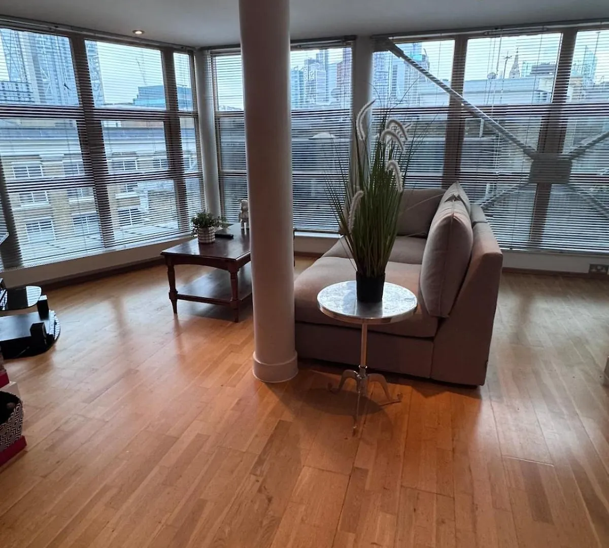 Super Cute Shoreditch Loft London Apartment